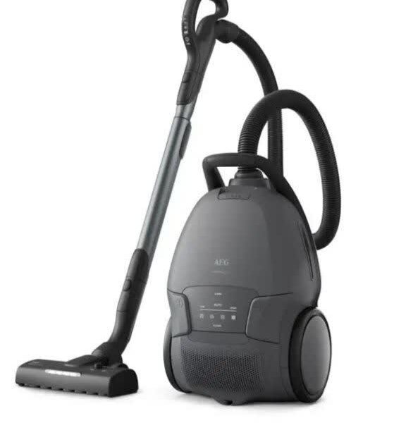 جاروبرقی Aeg animal 8000  550وات